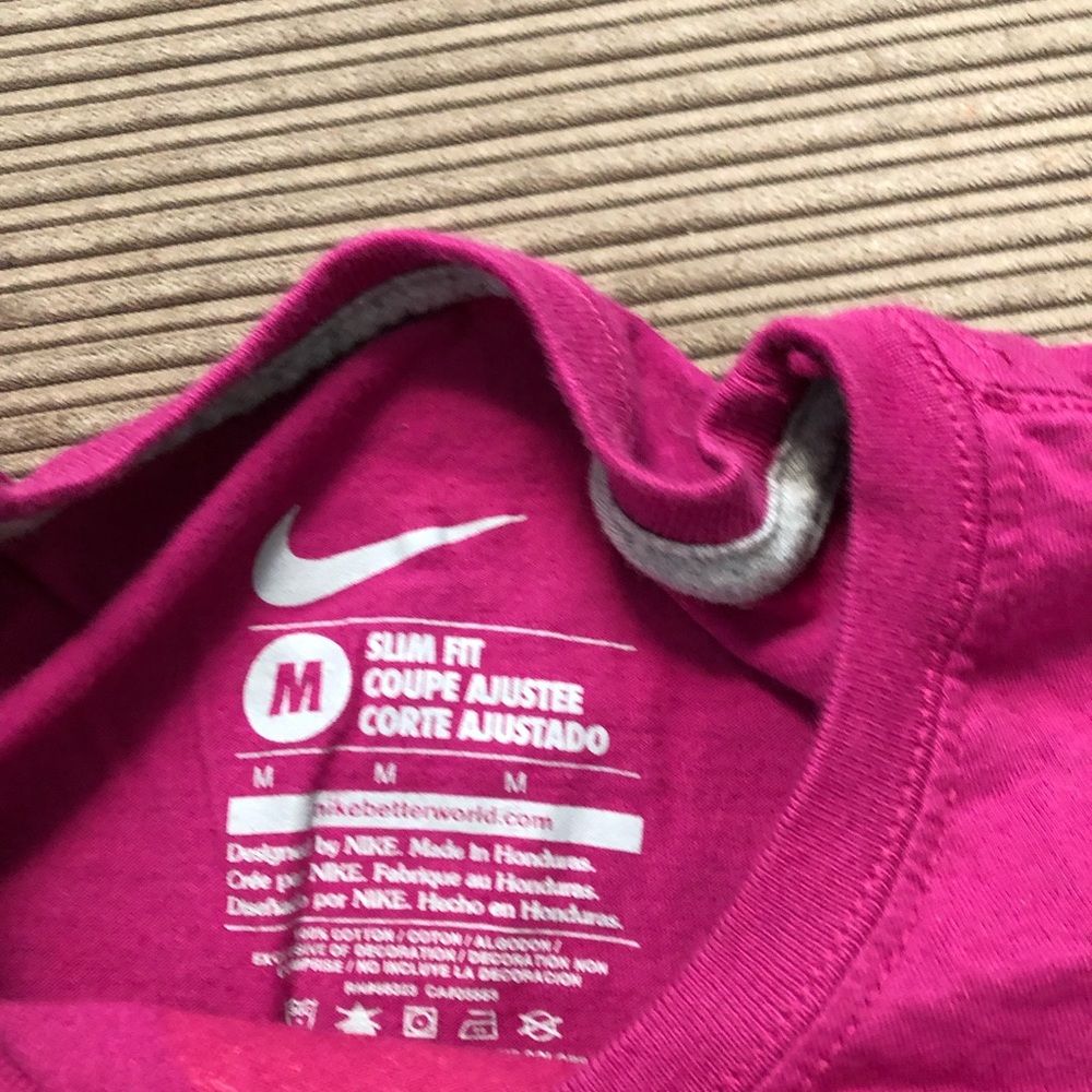 Pink Nike T-shirt - Picture 2 of 2